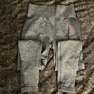 Gymshark-flex-high-waisted-leggings-charcoal-marl-pink